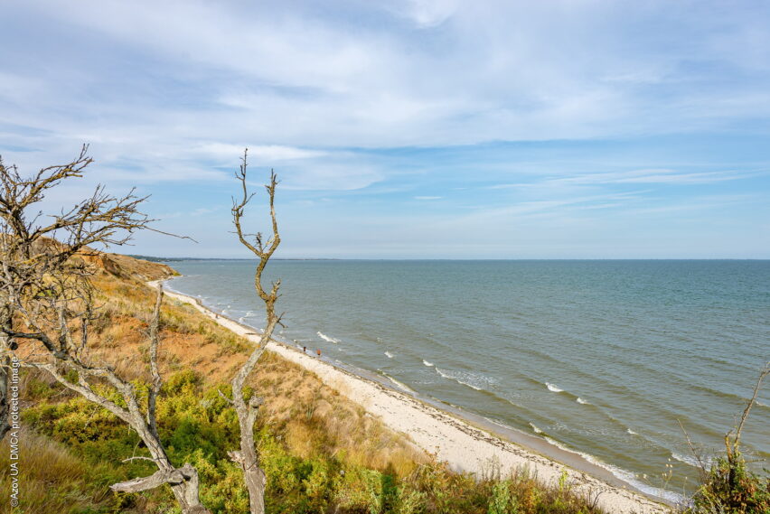 Вид на Азовское море с обрыва